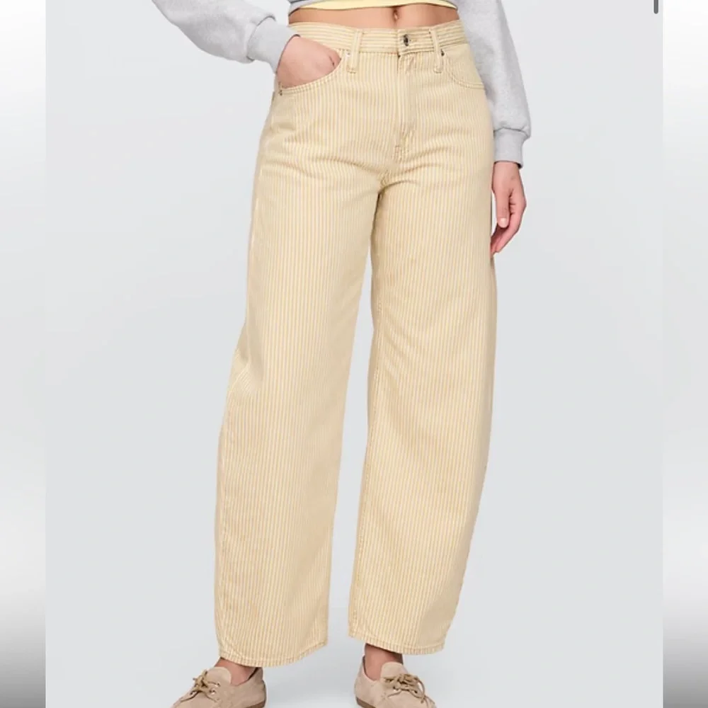 Gap High Rise Khaki Stripe Barrel Jeans - Picture 5 of 5